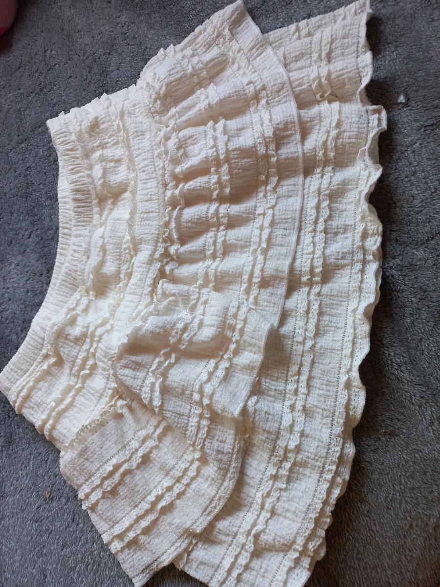 Ladies High-Waisted Mini Skirt Stylish and Comfortable Step into Bold