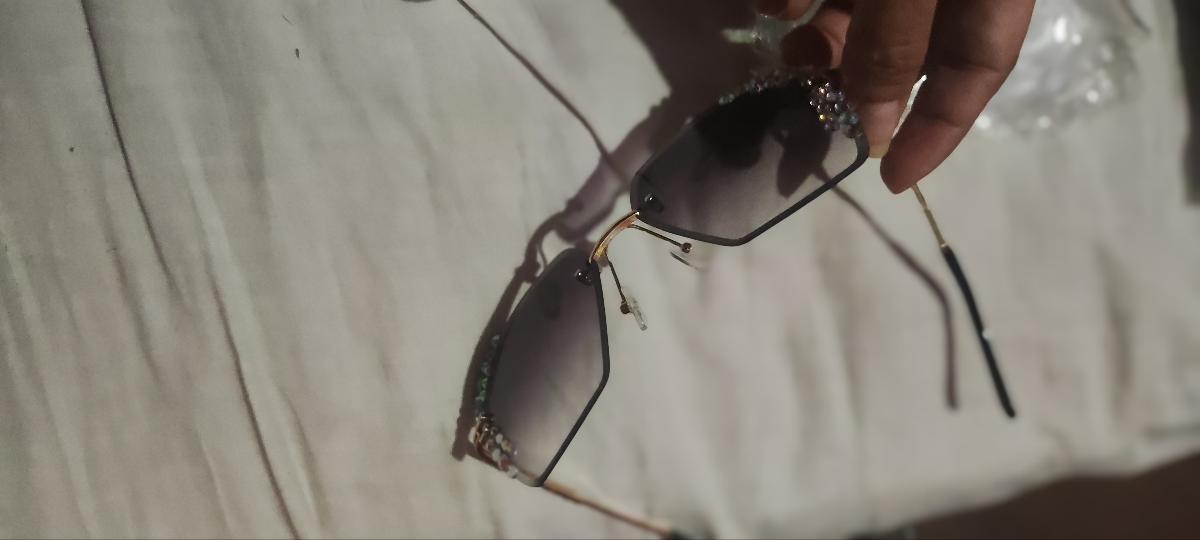 Rimless Square Glasses with a Starry