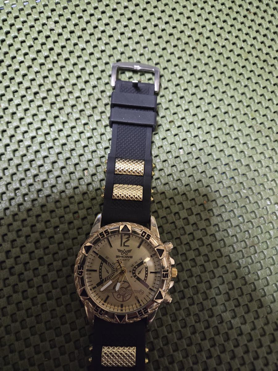 Foto real del cliente con los relojes