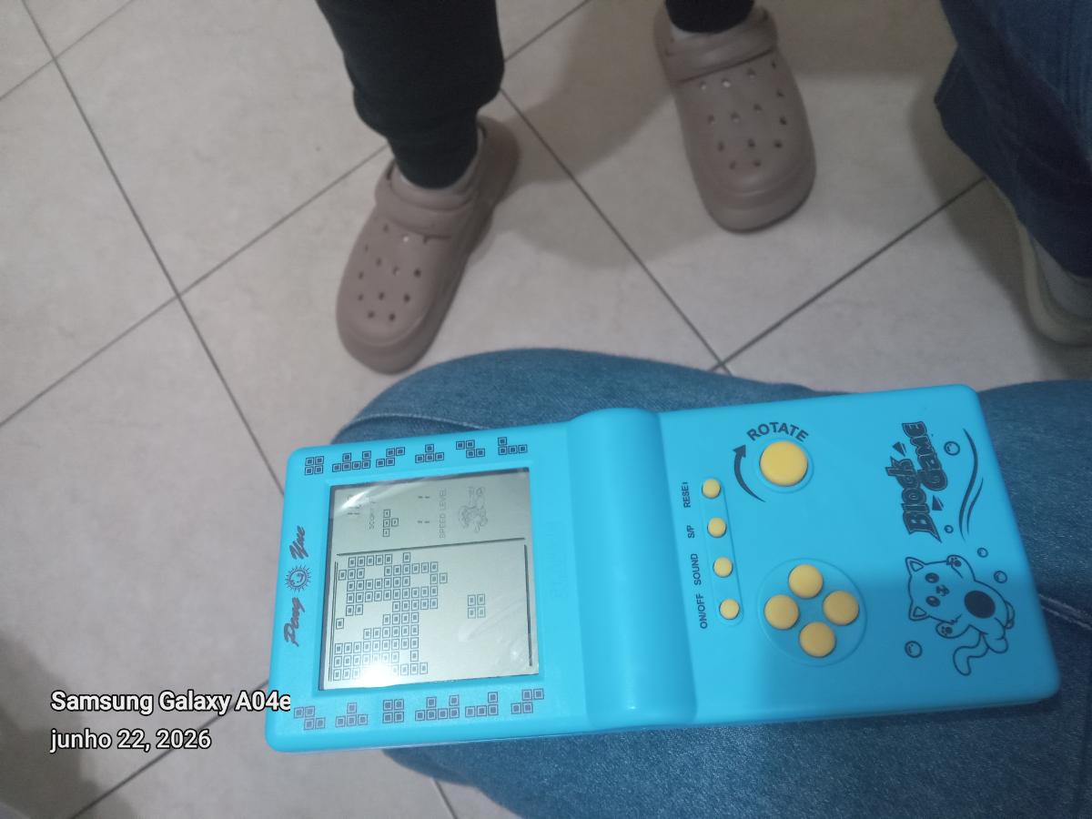 Retro Mini Brick-Style Handheld Gaming Console – Portable Multi-Game System photo review