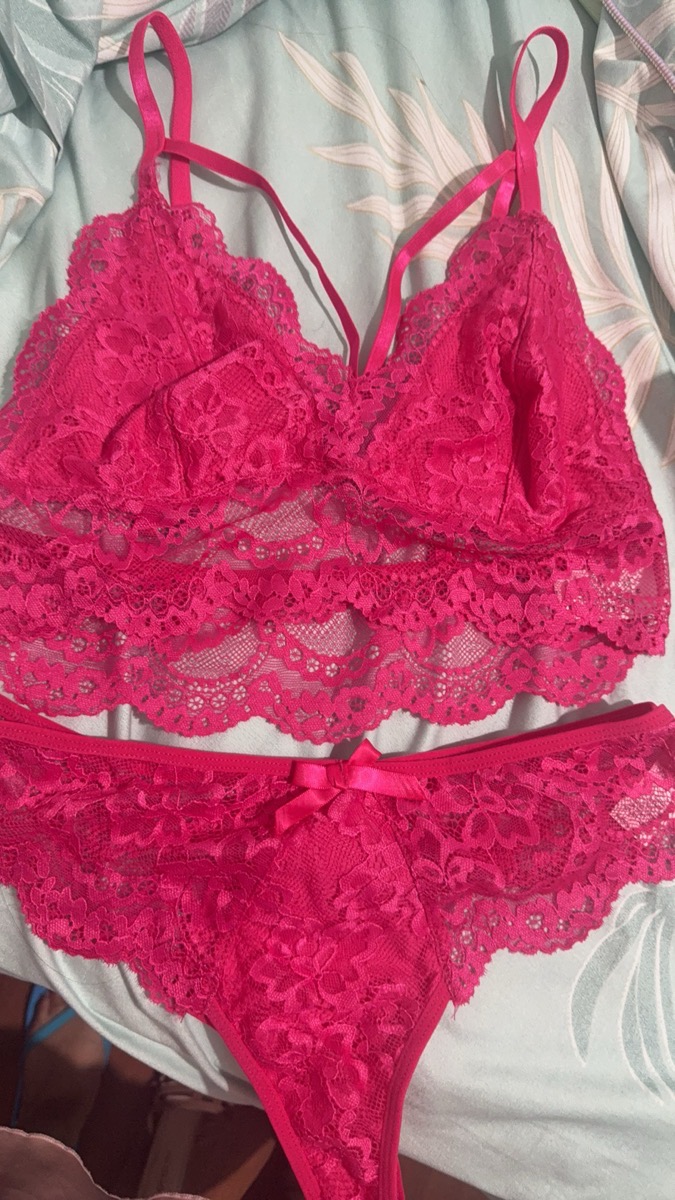 Lace Elegant Bra and Briefs Captivating Set 2-Piece Women