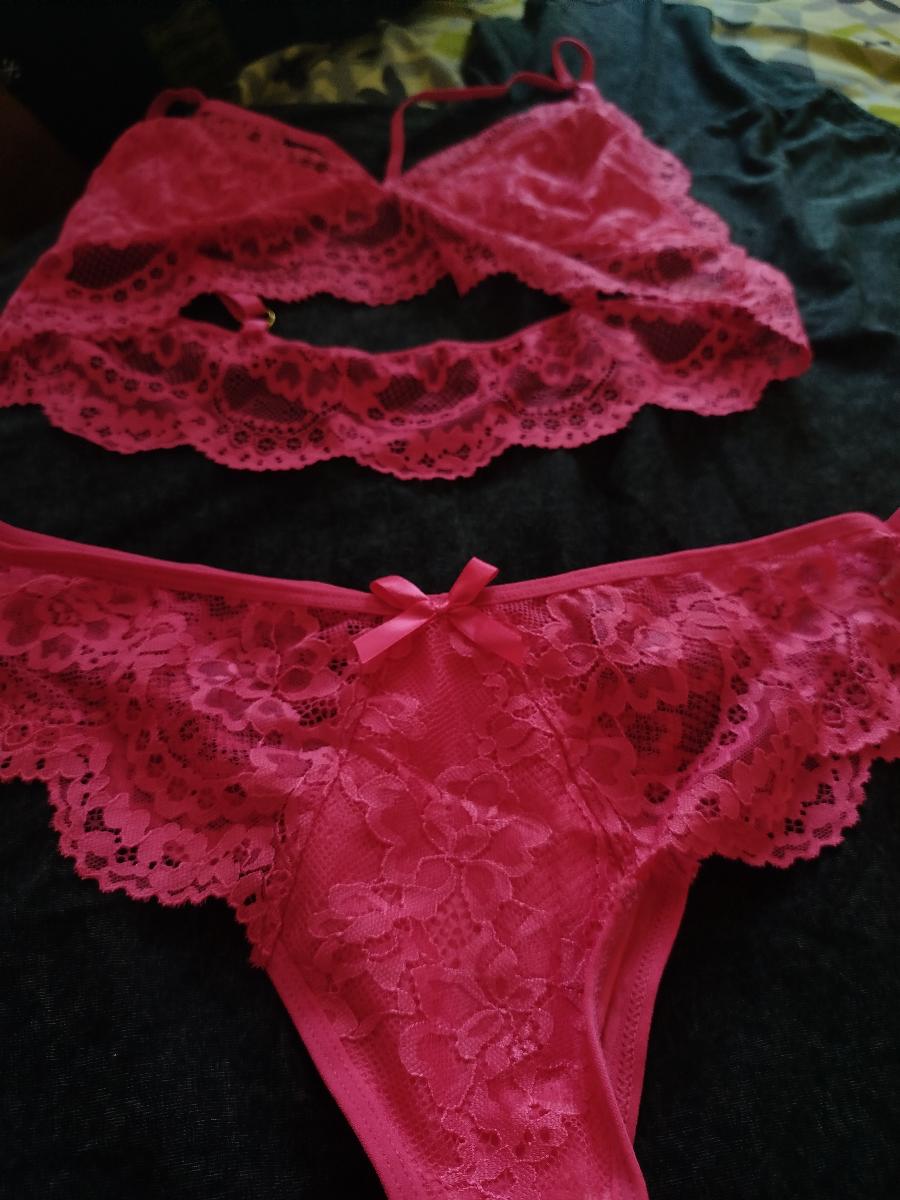 Lace Elegant Bra and Briefs Captivating Set 2-Piece Women