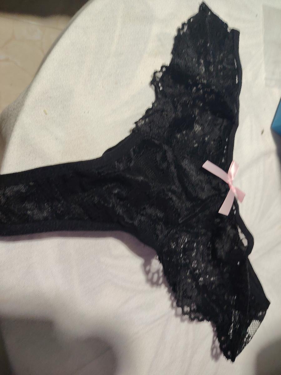 Lace Elegant Bra and Briefs Captivating Set 2-Piece Women