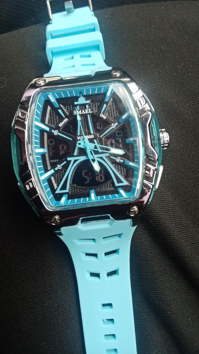 Foto real del reloj recién recibido