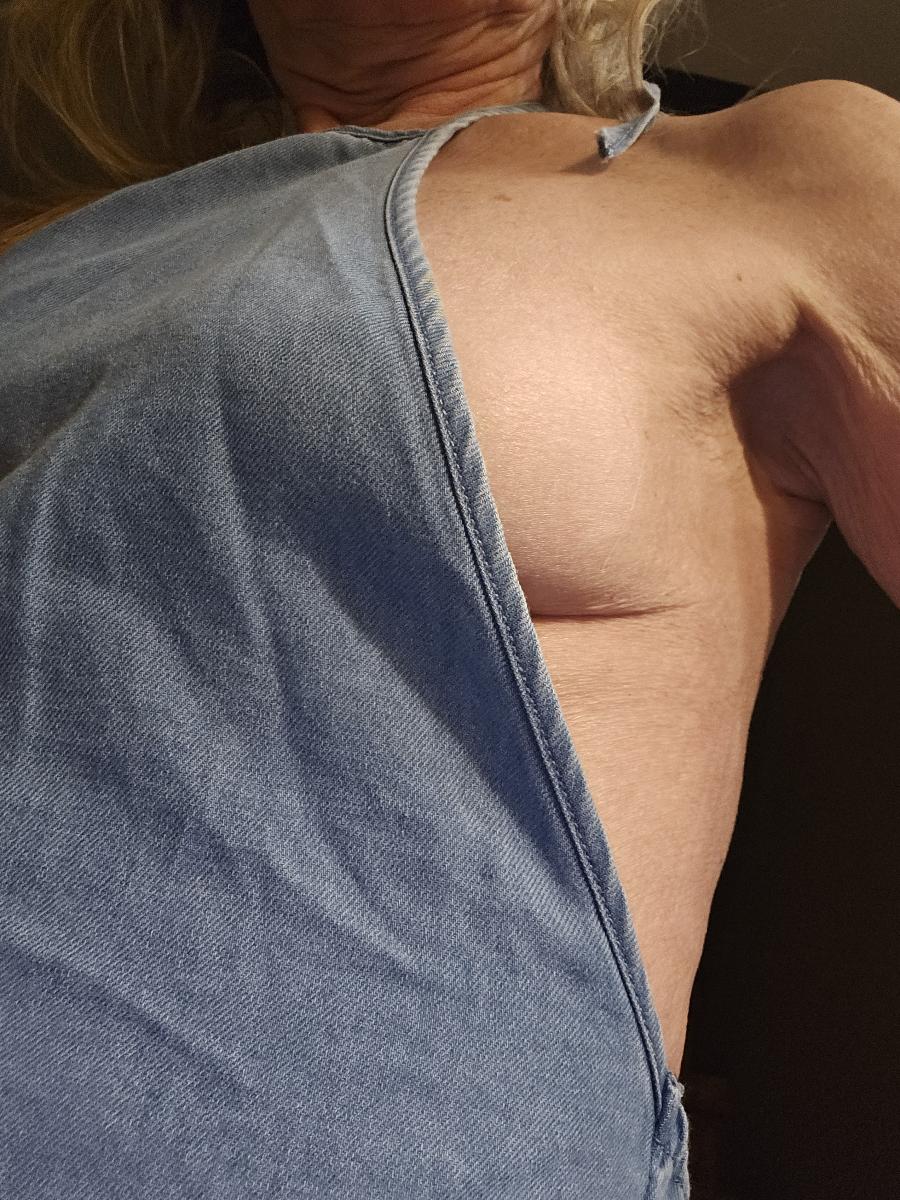 Stretchy Maxi Dress Slim Fit Strapless Attractive High-Waisted Denim with Back Slit