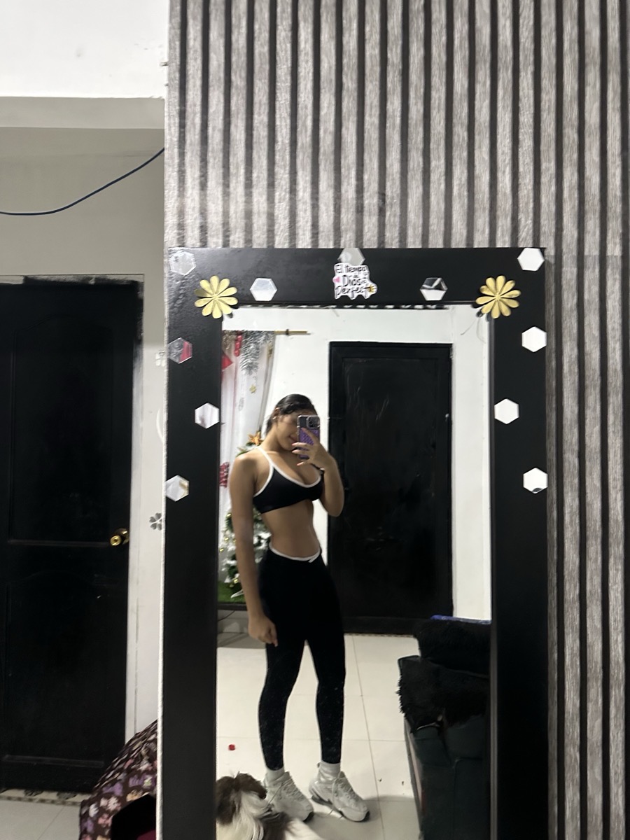 Flattering Yoga Sports Bra and Pants Adorable 2 Piece Outfit Comfortable for Women