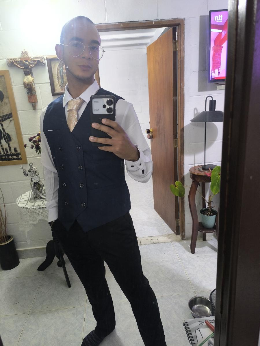 Men Single-2 Piece Suit with a Double-Breasted Vest