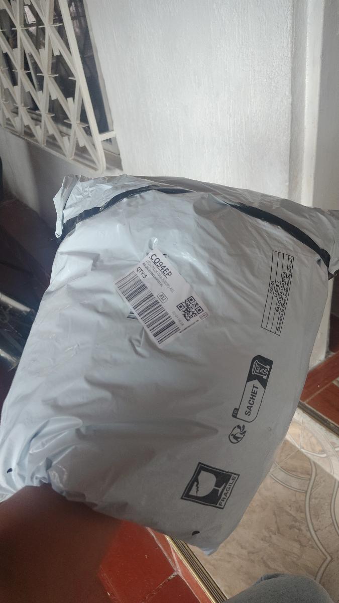 Flattering Yoga Sports Bra and Pants Adorable 2 Piece Outfit Comfortable for Women