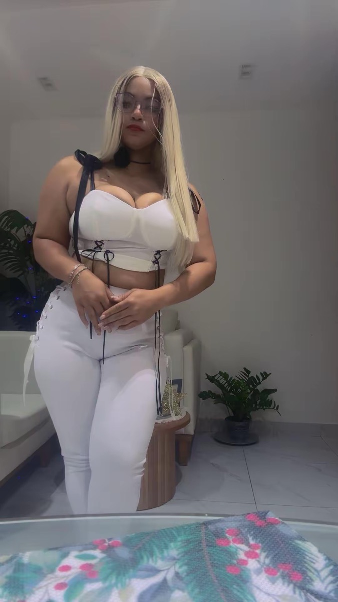 Adorable Exquisite and stylish niche design stretchy elastic leggings crafted for comfort